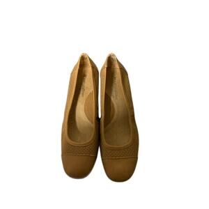 Women's Size 7.5 - N% Comfort Naturalizer Wedges - EUC